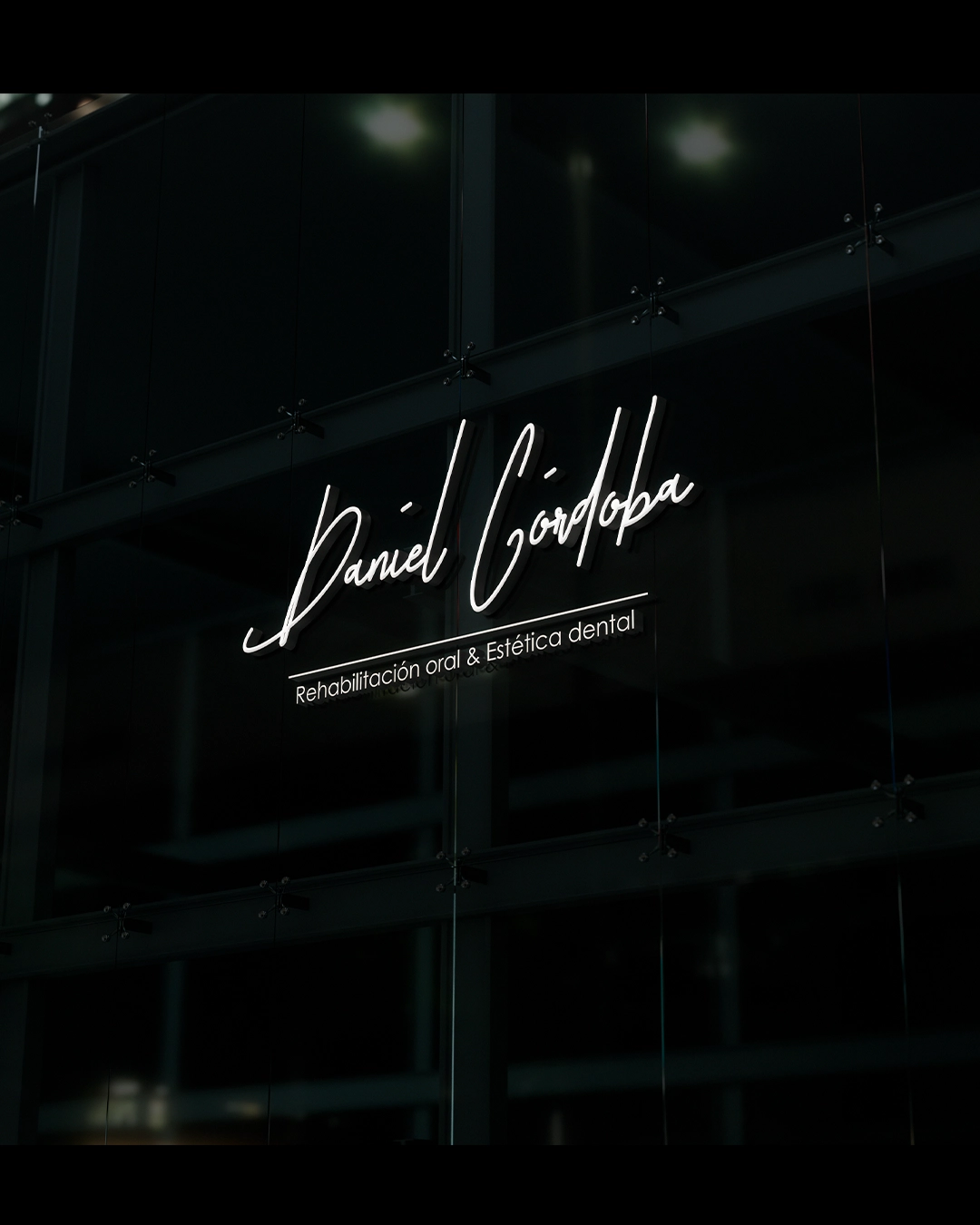 Designer_Logo_Freelance_Dr-Daniel-01